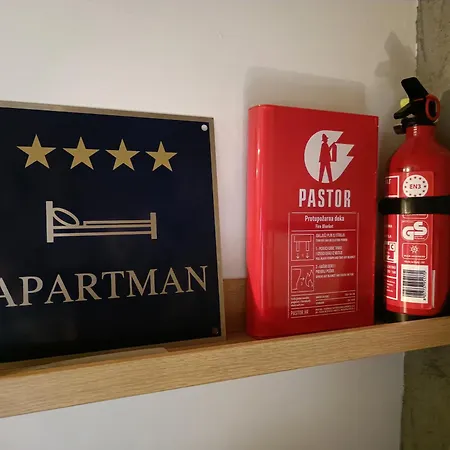 Fjaka, Old Stone House *